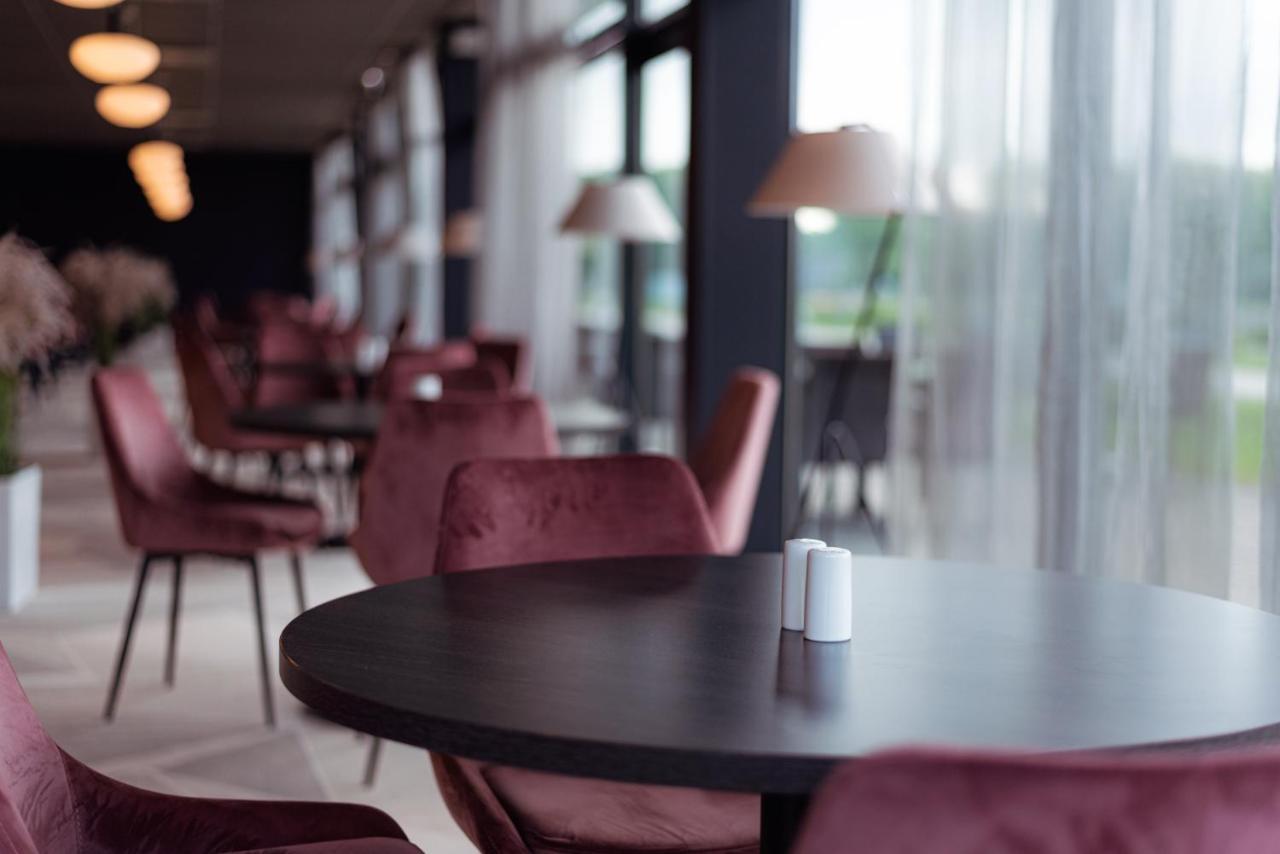 Meri Seaside Hotel & Spa Κουρεσάαρε Εξωτερικό φωτογραφία