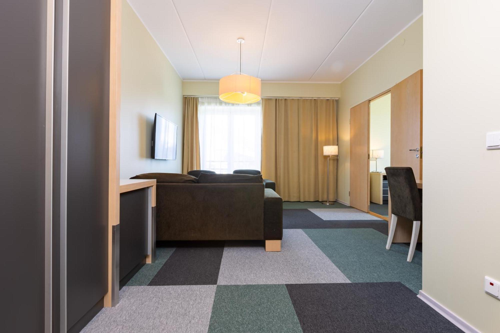 Meri Seaside Hotel & Spa Κουρεσάαρε Δωμάτιο φωτογραφία