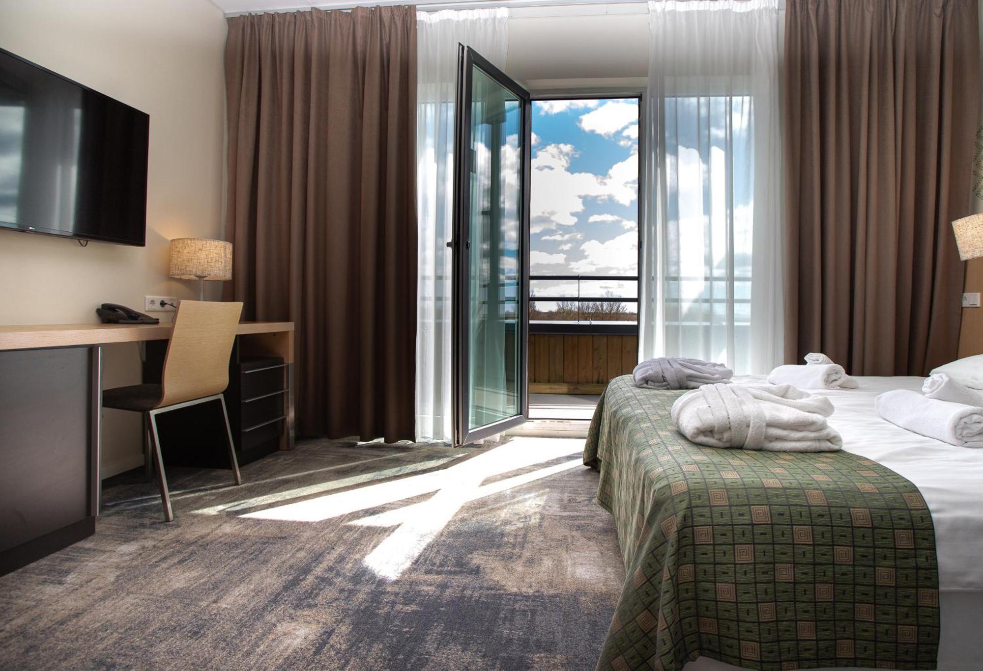 Meri Seaside Hotel & Spa Κουρεσάαρε Εξωτερικό φωτογραφία